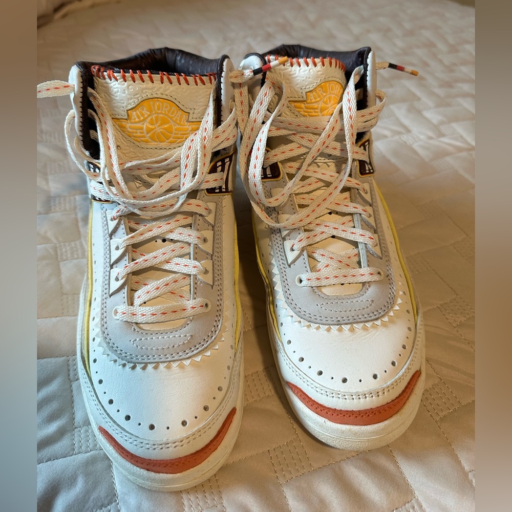 Women’s Maison Château Rouge Air Jordan 2, size 7.5